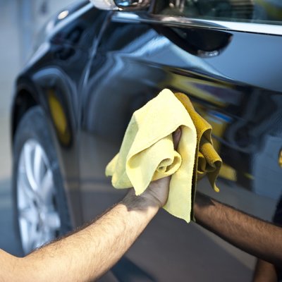 AUTO SPA - Specjalna oferta: Mycie auta z ręcznym woskowaniem karoserii specjalnym woskiem zabezpieczającym lakier przed zimą. Oferta limitowana!