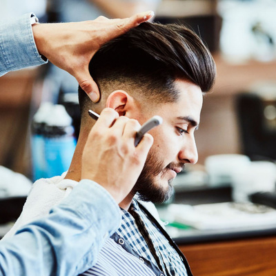 BARBER - Męski styl zaczyna się tutaj – profesjonalne strzyżenie włosów i stylizacja!