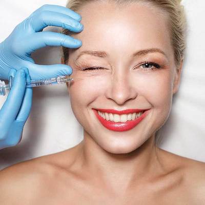 MEZOTERAPIA IGŁOWA OKOLICY OKA I DOLINY ŁEZ: Likwiduje zmęczone spojrzenie, worki, cienie i zmarszczki. Efekt jak po dobrym śnie! Polecamy!