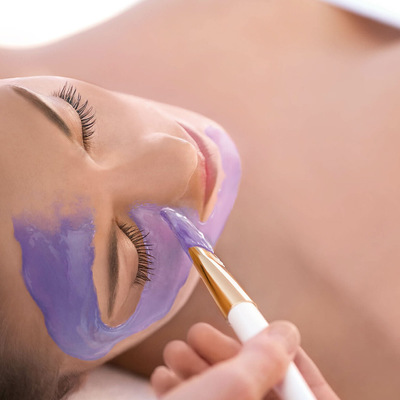 4 ETAPOWY MASAŻ TWARZY Z OCZYSZCZANIEM I PIELĘGNACJĄ: głębokie nawilżenie, regeneracja i blask. CZY twoja skóra potrzebuje tego zabiegu? TAK!