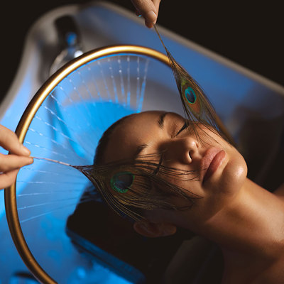 HEAD SPA – Luksusowy rytuał: Ajurwedyjski masaż głowy, lifting twarzy i regeneracja włosów w 6 etapach z aromaterapią i jonizacją.