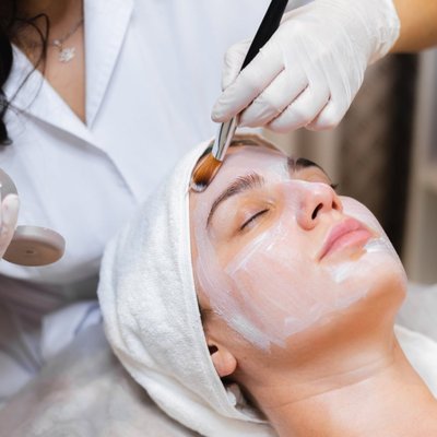 OCZYSZCZANIE WODOROWE + KWASY: zaczynamy pielęgnację AntiAging! MustHave po lecie jeśli chcesz mieć gładką, świetlistą piękną skórę.