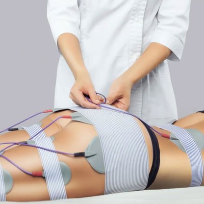 ELEKTROSTYMULACJA CIAŁA: ujędrniona, bardziej napięta sylwetka i aktywacja mięśni bez wysiłku – efekt widoczny już po kilku zabiegach.